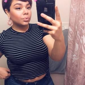 Meet your Posher, Dee